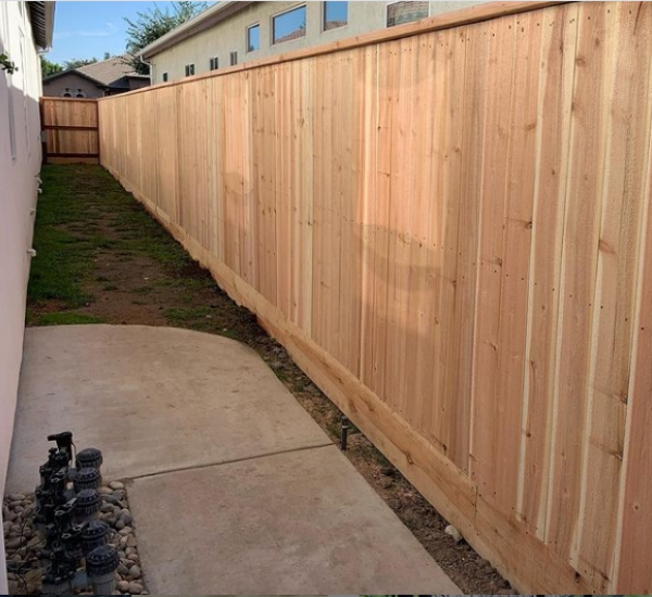cedar wood fence Fresno