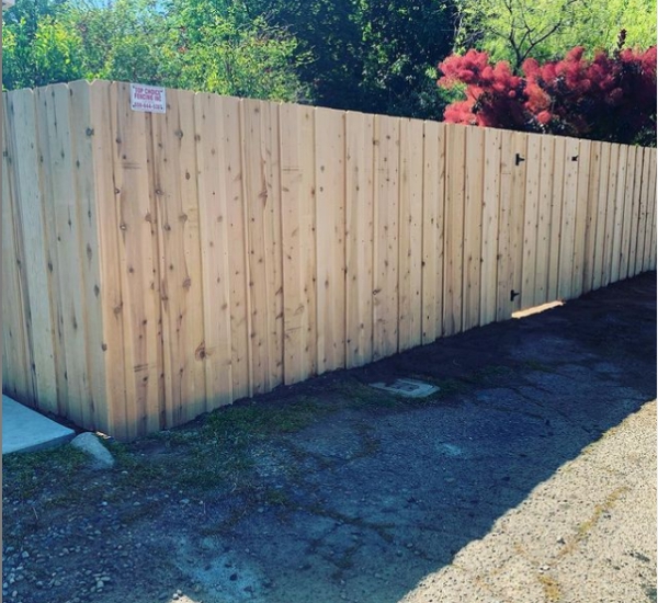 Best cedar wood fence Fresno