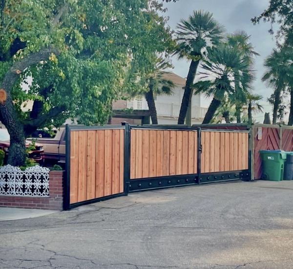 Redwood Fence Fresno