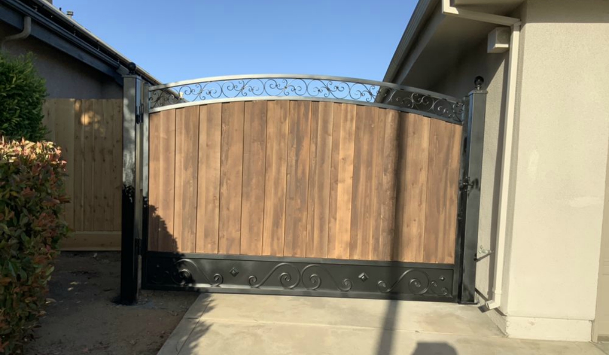Wood/Vinyl Fresno