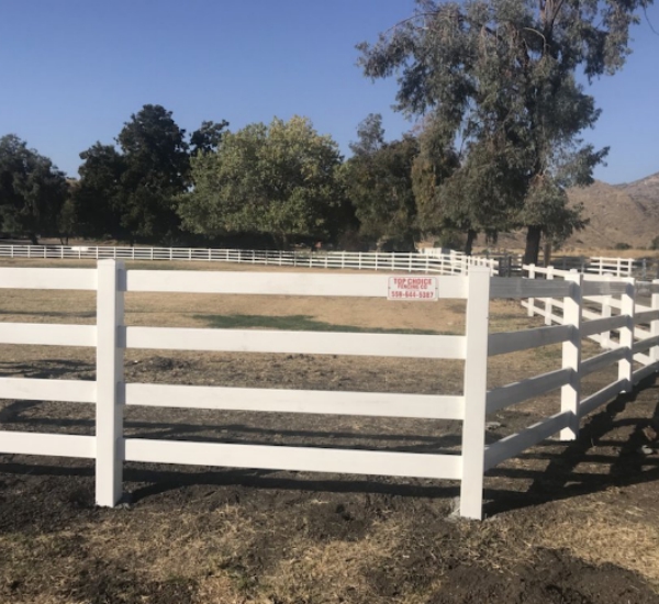 Wood/Vinyl services In Fresno